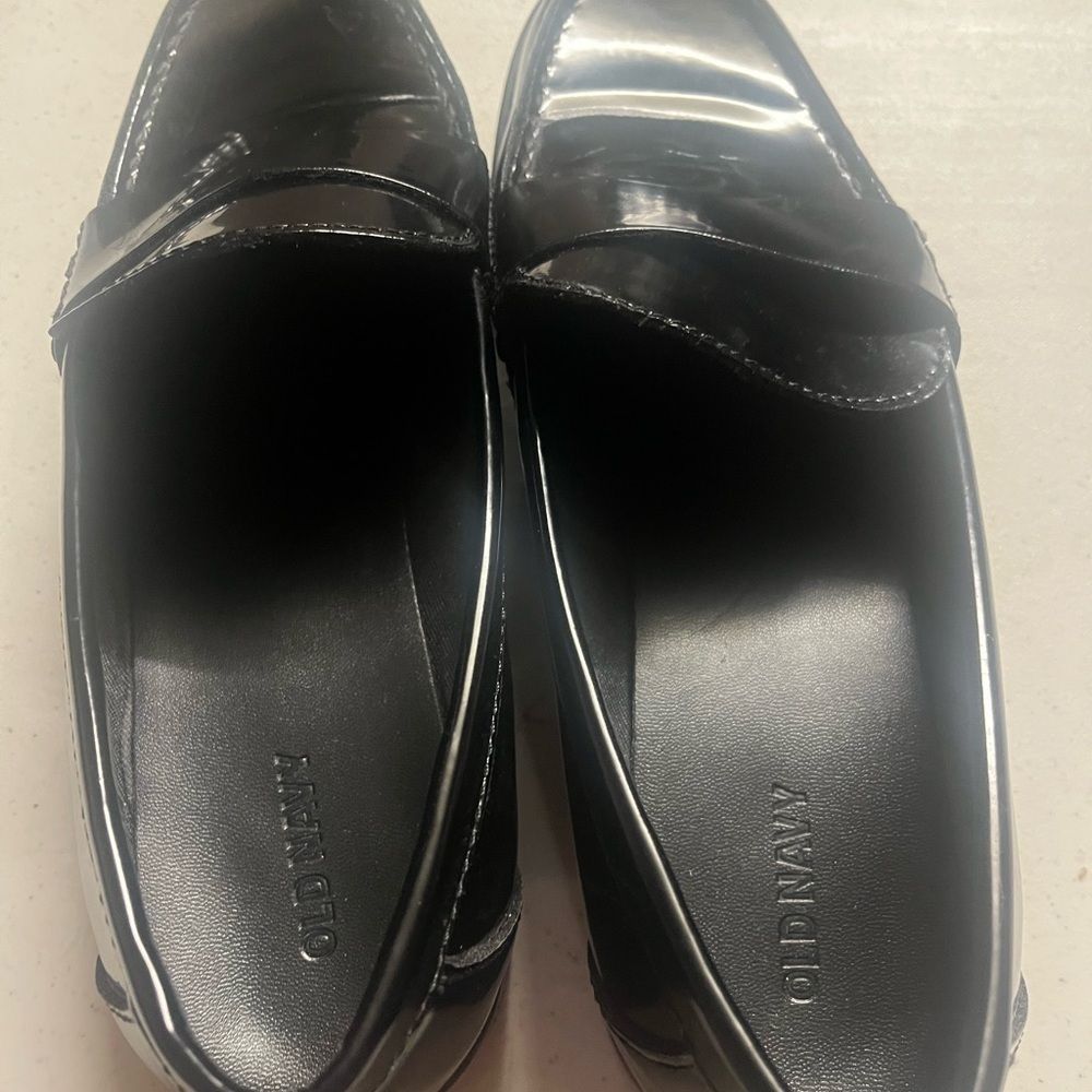 Old Navy Glossy Black Women's loafers
